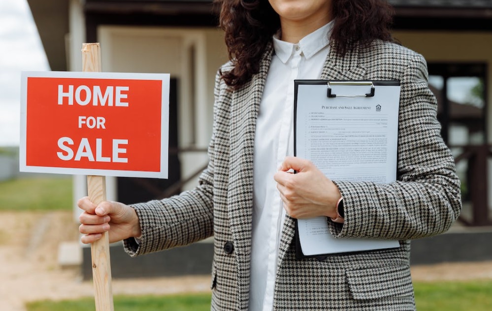 Ways a Pro Realtor Can Help You Succeed in Real Estate